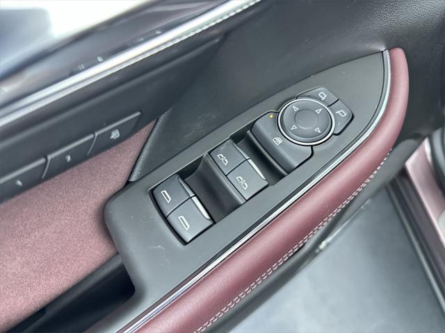 new 2025 Buick Envision car, priced at $43,735