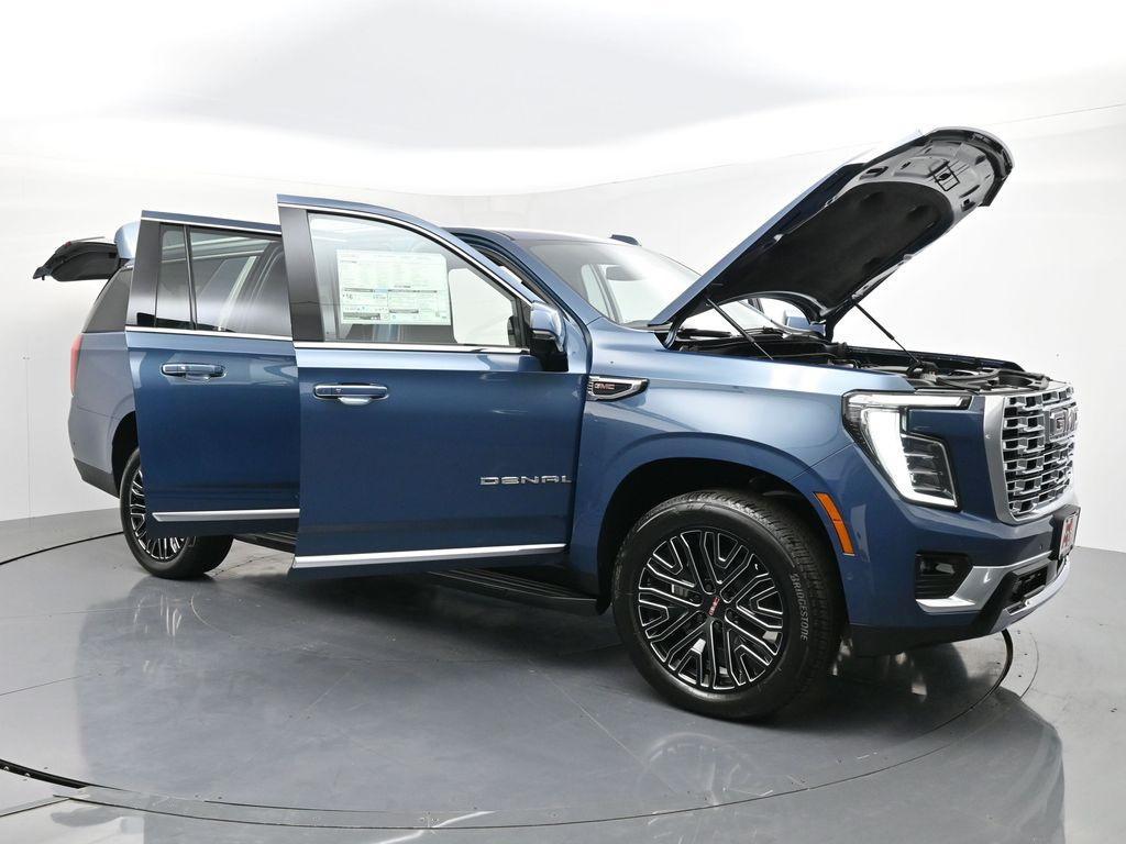 new 2025 GMC Yukon XL car, priced at $86,857