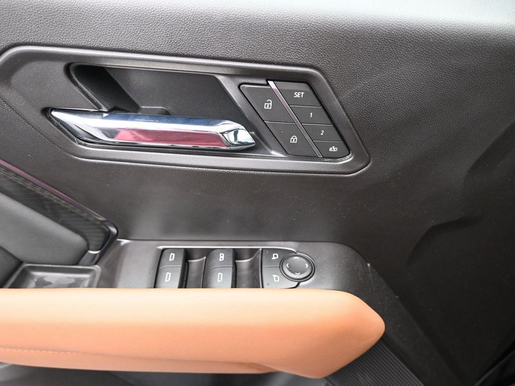 new 2025 GMC Canyon car, priced at $49,985