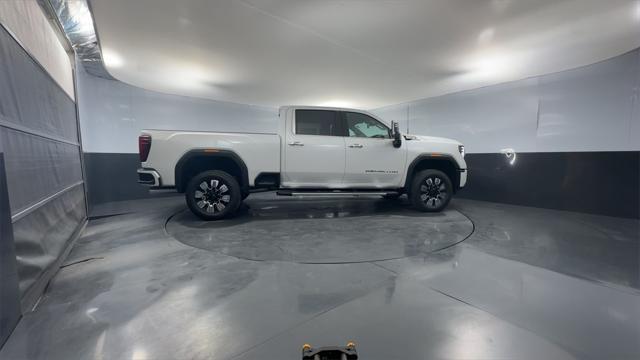 new 2025 GMC Sierra 3500 car, priced at $86,127