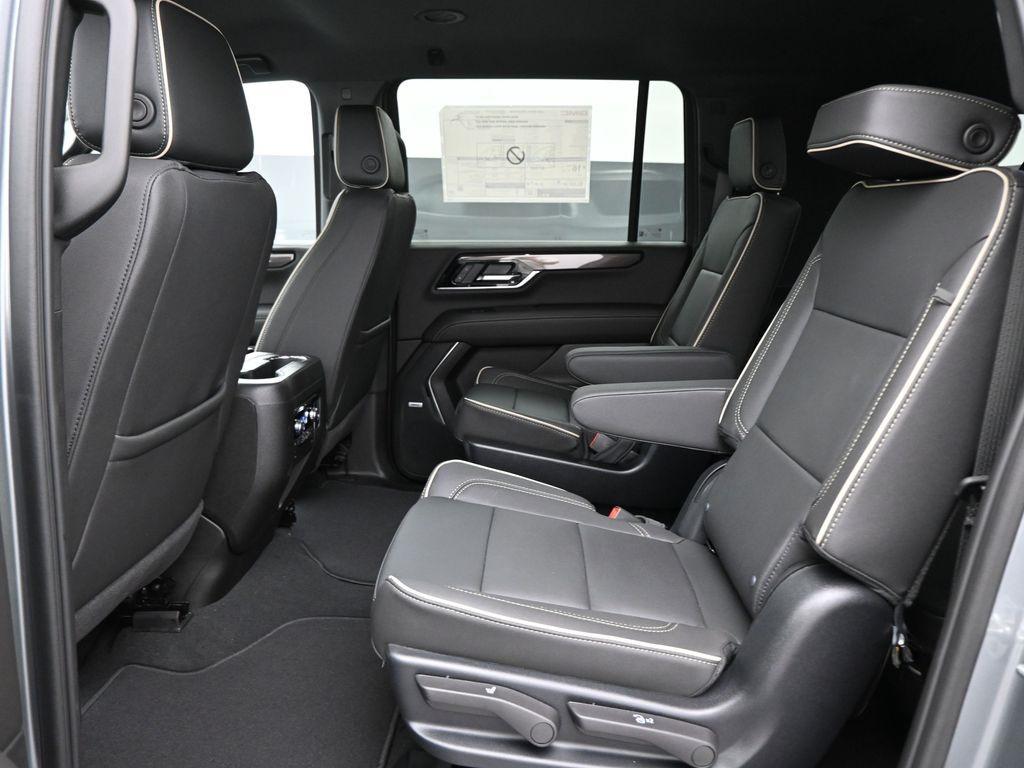 new 2025 GMC Yukon XL car, priced at $73,991