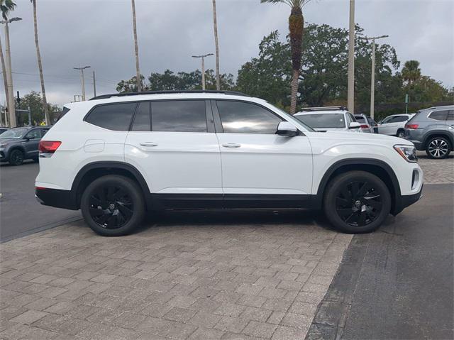 new 2025 Volkswagen Atlas car, priced at $41,498