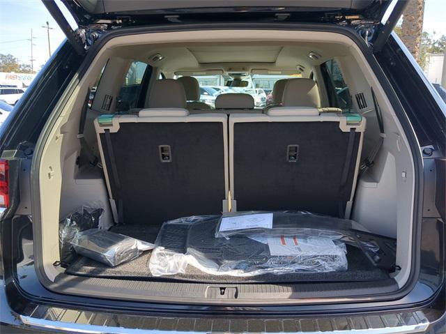 new 2025 Volkswagen Atlas car, priced at $42,927