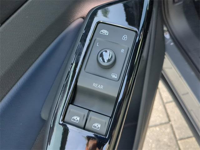 new 2025 Volkswagen ID.4 car, priced at $49,945