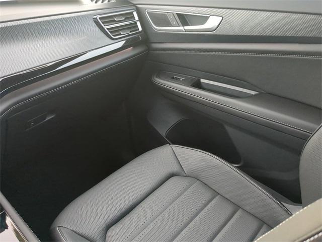 new 2026 Volkswagen Atlas Cross Sport car, priced at $50,496