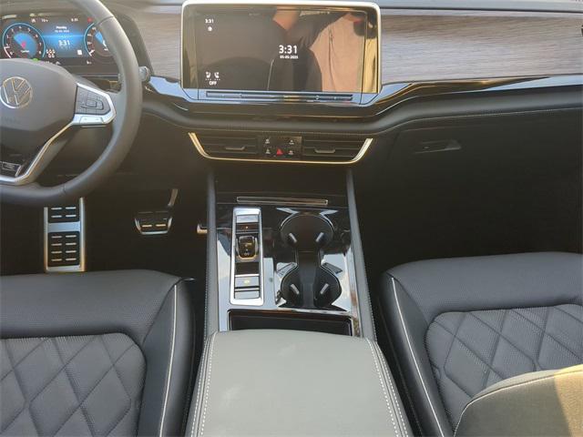 new 2025 Volkswagen Atlas car, priced at $52,344
