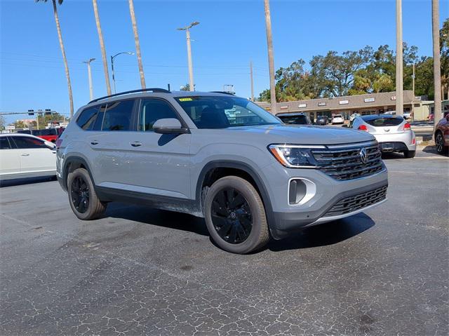 new 2025 Volkswagen Atlas car, priced at $43,438