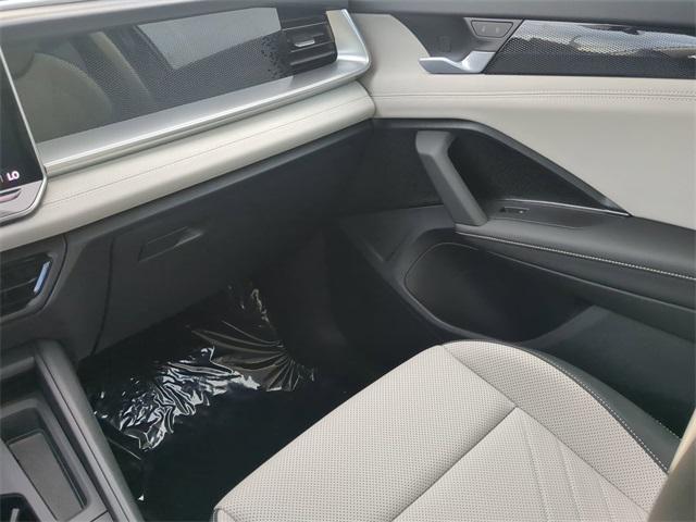 new 2025 Volkswagen Tiguan car, priced at $33,599