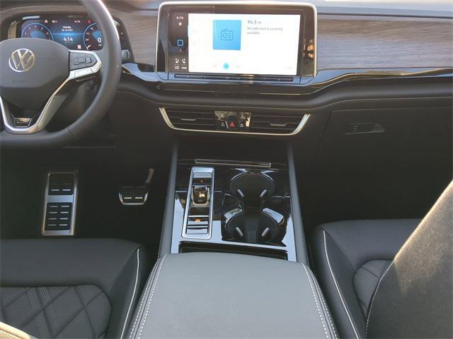 new 2026 Volkswagen Atlas car, priced at $54,335