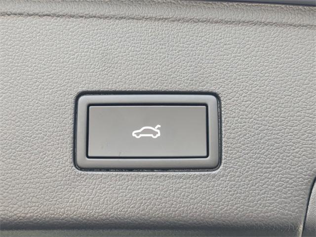 new 2026 Volkswagen Atlas Cross Sport car, priced at $50,131