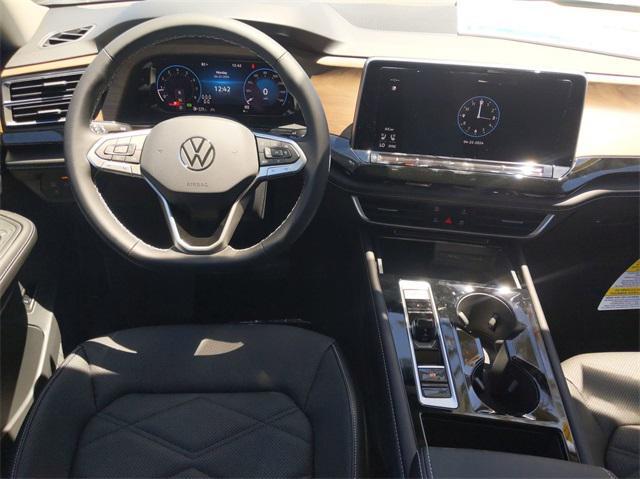 new 2024 Volkswagen Atlas car, priced at $39,834