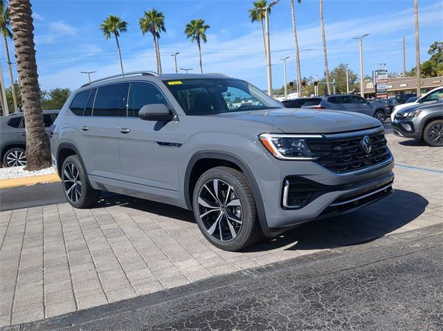 new 2025 Volkswagen Atlas car, priced at $52,562