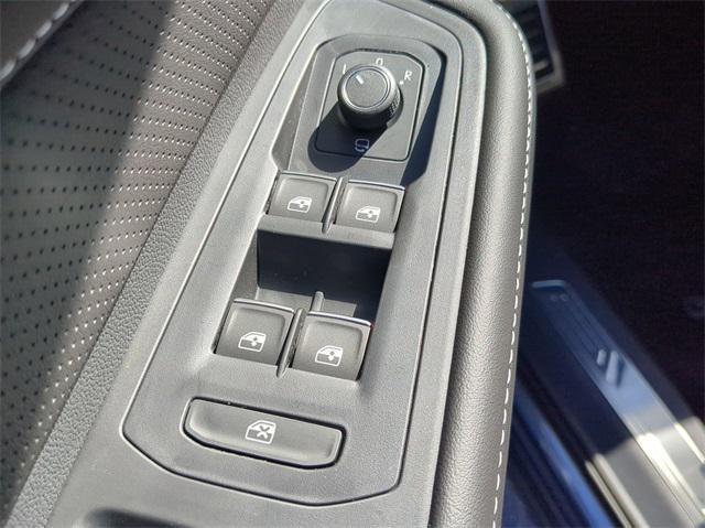 new 2025 Volkswagen Atlas car, priced at $51,770