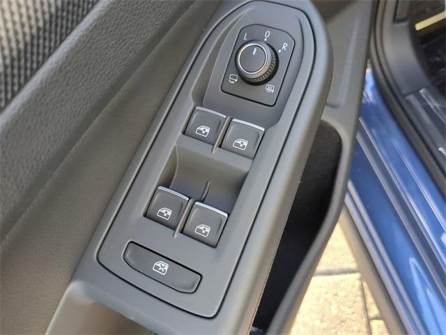 new 2025 Volkswagen Golf GTI car, priced at $38,889