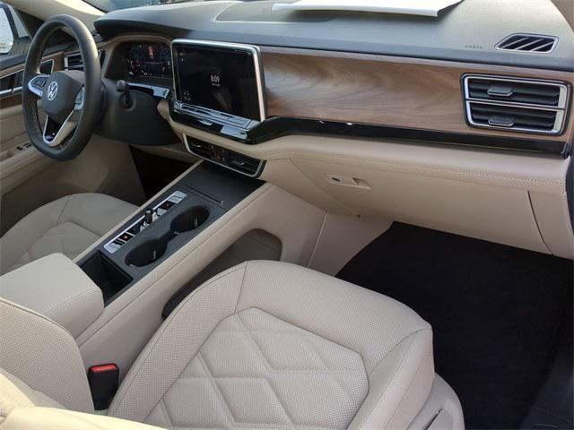 new 2025 Volkswagen Atlas car, priced at $36,518