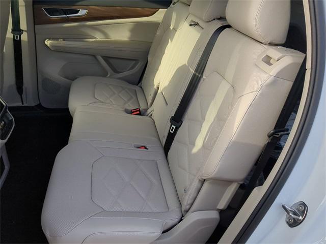 new 2025 Volkswagen Atlas car, priced at $36,518