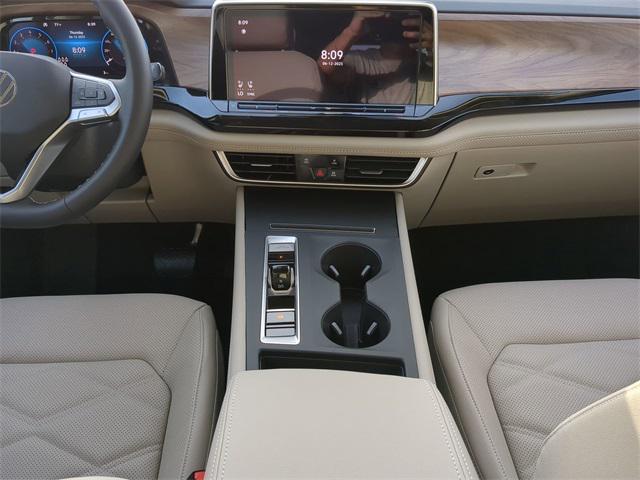 new 2025 Volkswagen Atlas car, priced at $36,518