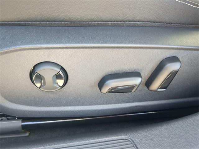 new 2025 Volkswagen Jetta car, priced at $26,081