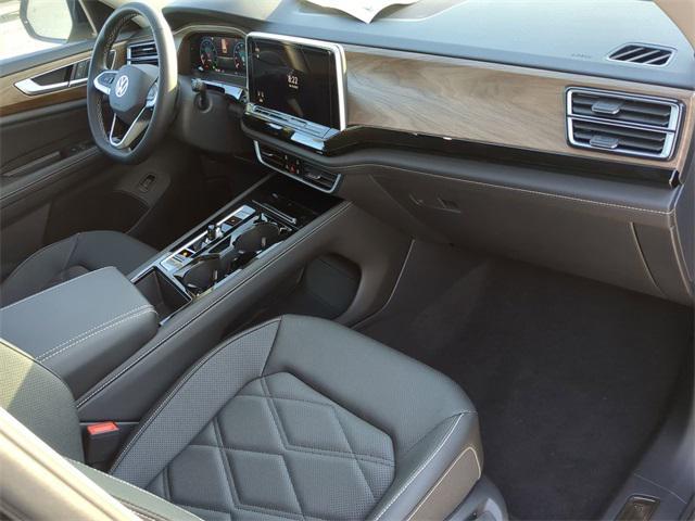 new 2025 Volkswagen Atlas car, priced at $41,811