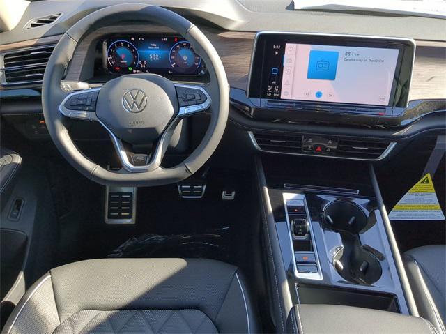 new 2025 Volkswagen Atlas car, priced at $52,298