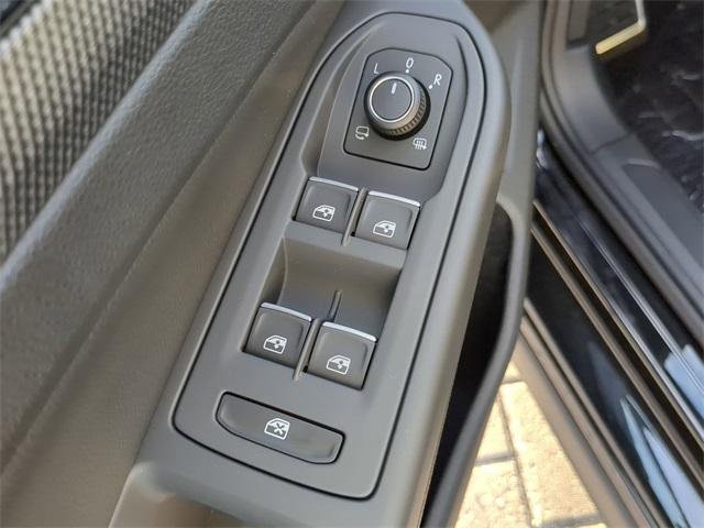 new 2025 Volkswagen Golf GTI car, priced at $38,889