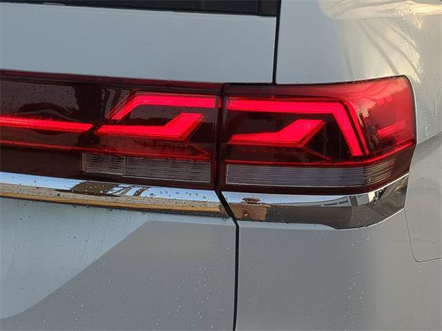 new 2026 Volkswagen Atlas car, priced at $40,240