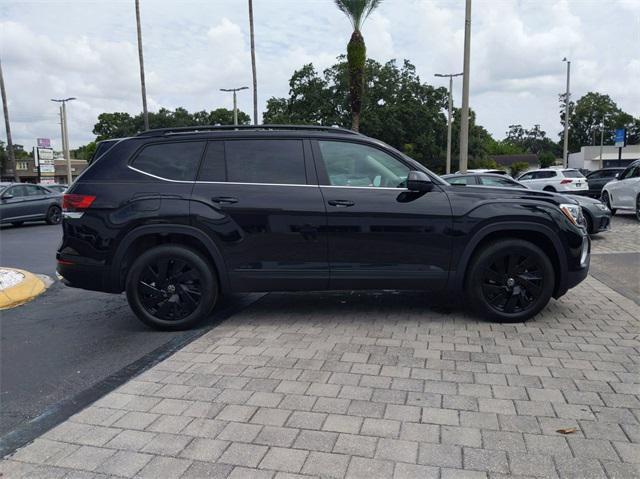 new 2024 Volkswagen Atlas car, priced at $39,703