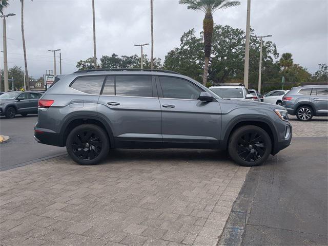 new 2025 Volkswagen Atlas car, priced at $43,100