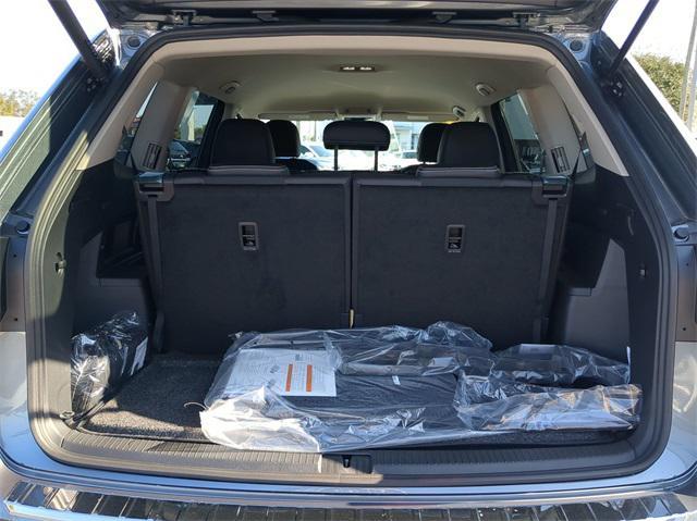 new 2025 Volkswagen Atlas car, priced at $36,915