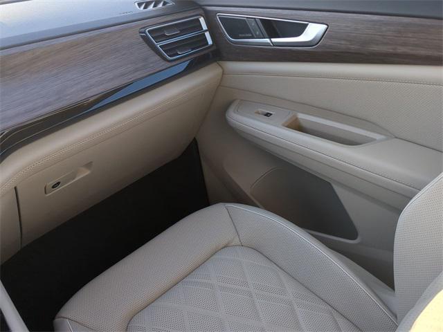 new 2025 Volkswagen Atlas car, priced at $53,310