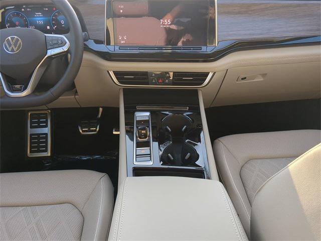new 2025 Volkswagen Atlas car, priced at $53,310