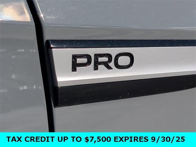 new 2025 Volkswagen ID.4 car, priced at $41,032