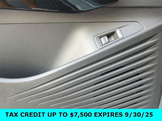 new 2025 Volkswagen ID.4 car, priced at $50,213