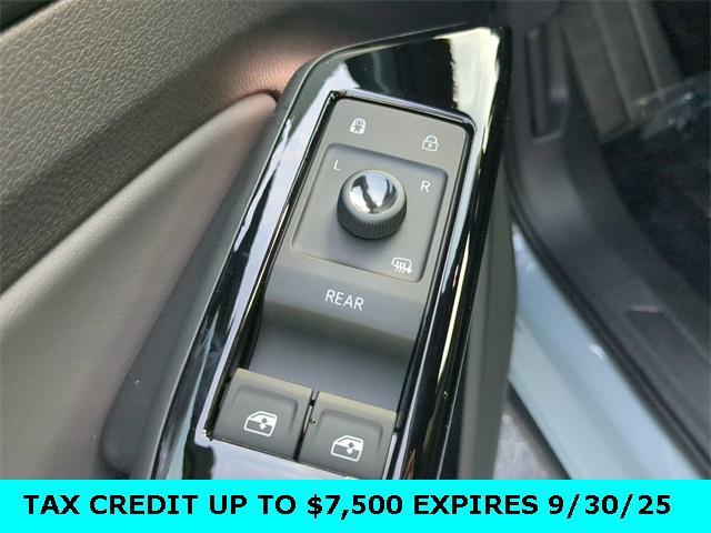 new 2025 Volkswagen ID.4 car, priced at $50,213