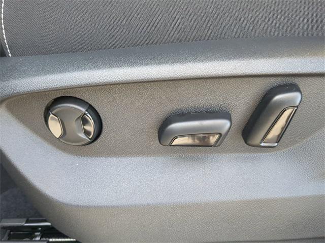 new 2026 Volkswagen Atlas Cross Sport car, priced at $38,080