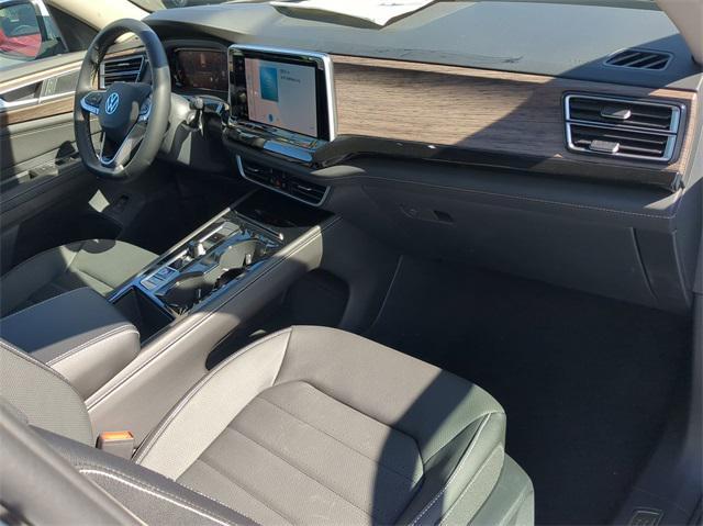 new 2025 Volkswagen Atlas car, priced at $48,293