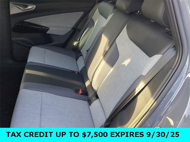 new 2025 Volkswagen ID.4 car, priced at $41,032