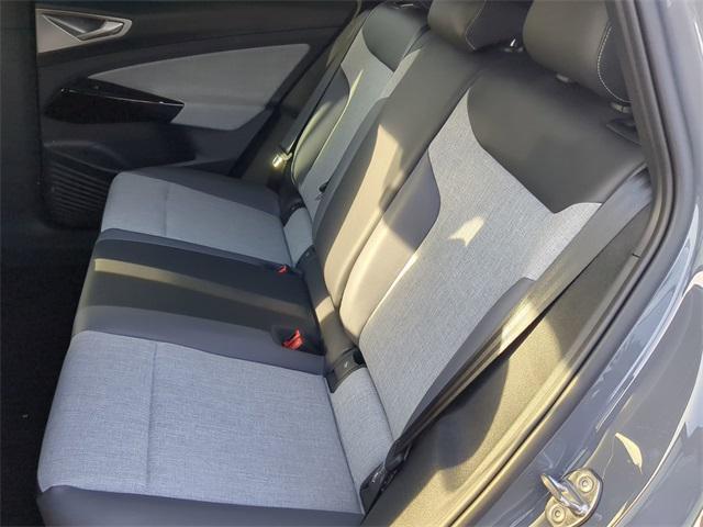 new 2025 Volkswagen ID.4 car, priced at $41,032