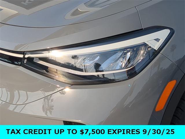 new 2025 Volkswagen ID.4 car, priced at $41,032