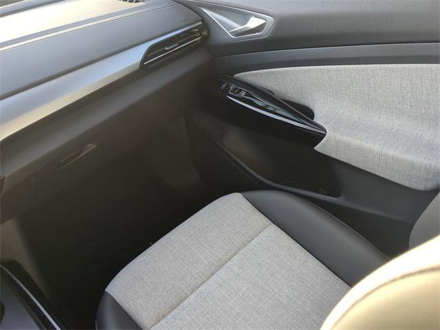 new 2025 Volkswagen ID.4 car, priced at $41,032