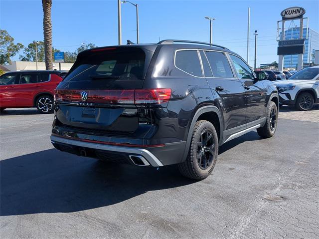 new 2025 Volkswagen Atlas car, priced at $45,916