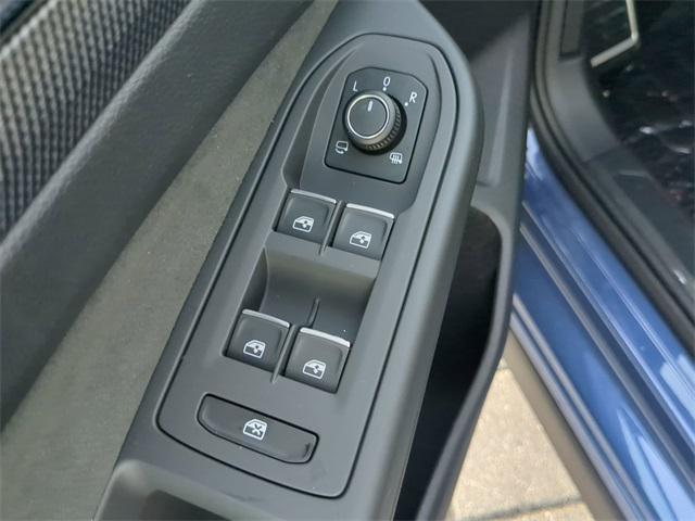 new 2025 Volkswagen Golf GTI car, priced at $37,910