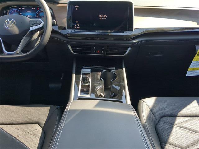 new 2025 Volkswagen Atlas car, priced at $42,927