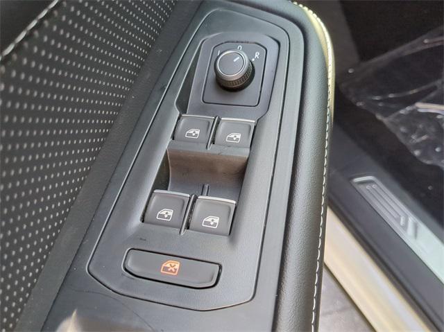 new 2025 Volkswagen Atlas car, priced at $42,927