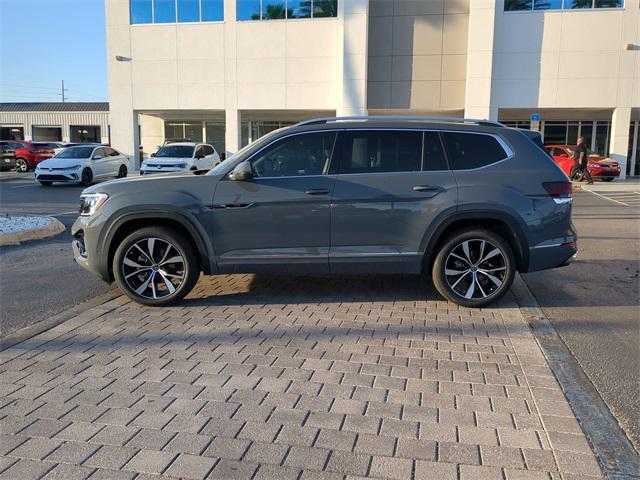 new 2025 Volkswagen Atlas car, priced at $54,707