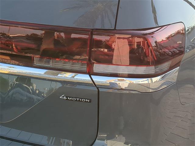 new 2025 Volkswagen Atlas car, priced at $54,707