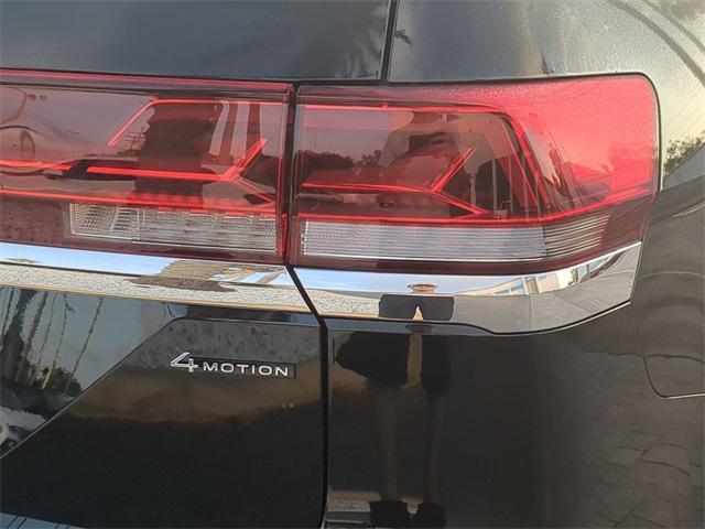 new 2025 Volkswagen Atlas car, priced at $45,277