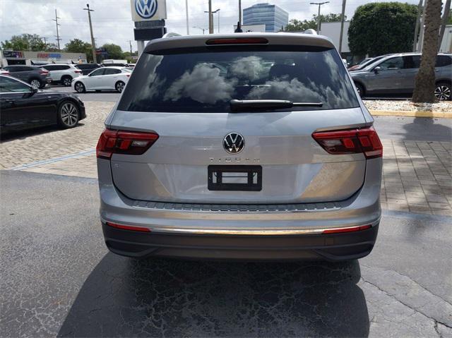 new 2024 Volkswagen Tiguan car, priced at $31,305