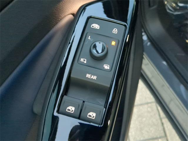 new 2025 Volkswagen ID.4 car, priced at $53,041