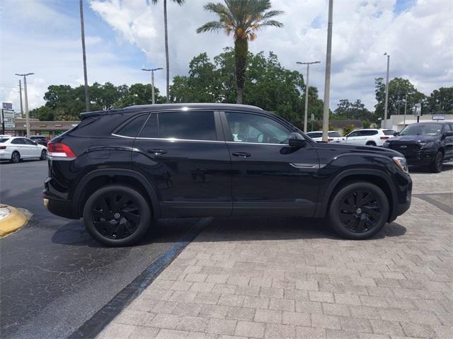 new 2024 Volkswagen Atlas Cross Sport car, priced at $41,946